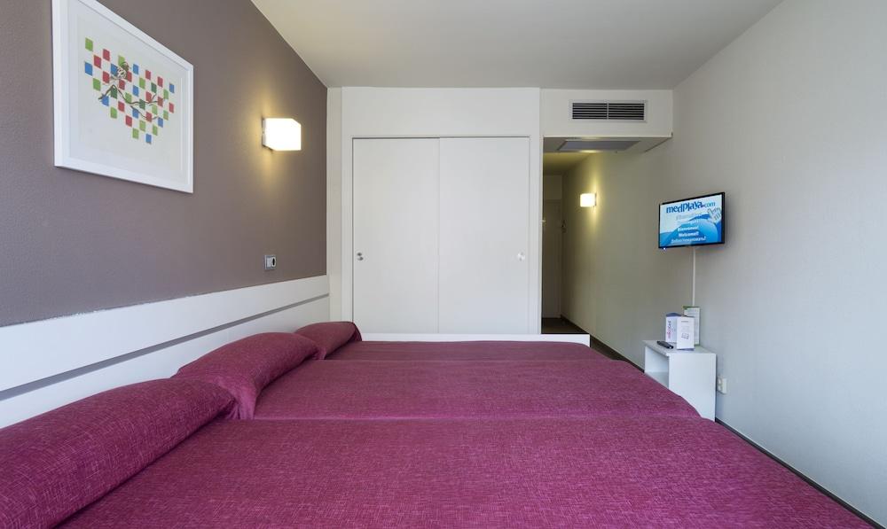 Medplaya Esmeraldas Aparthotel Tossa de Mar